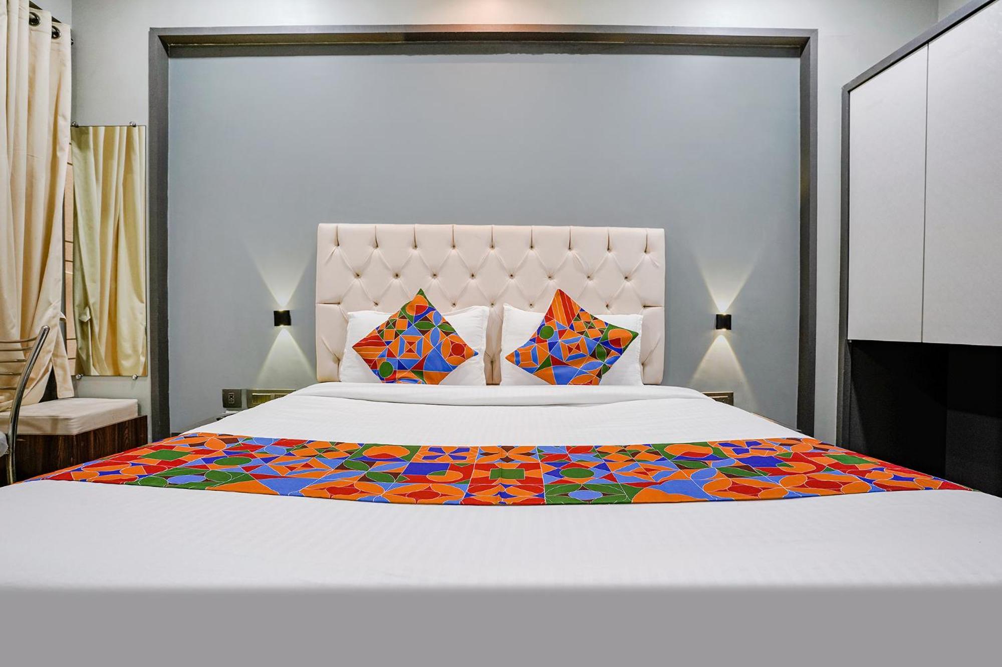 Fabhotel Grand Inn II Navi Mumbai Bagian luar foto